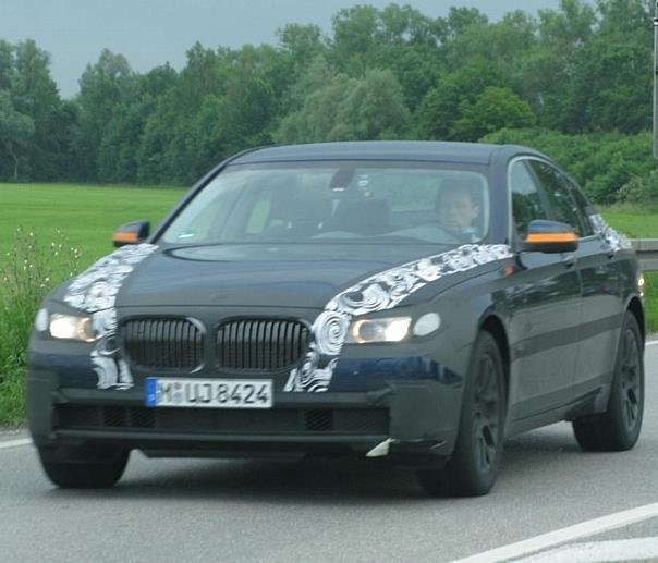 Erlkönig des neuen BMW 7. Foto: Auto-Reporter/Stanka